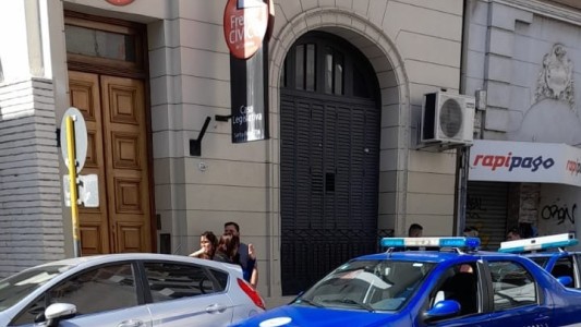 Robo y vandalismo en la sede del Frente Cívico