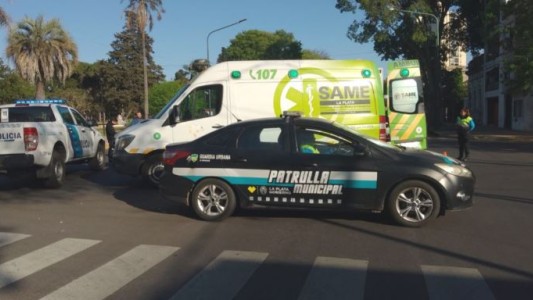 Aprovechó un choque para intentar robarle el celular a una víctima