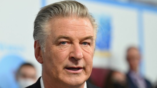 "Lo mejor para el hijo": Alec Baldwin logró un acuerdo con la familia de la mujer muerta en el set