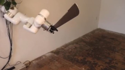 Crearon una planta "cibrog" capaz de mover un machete