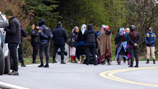 "Reminiscencia de la Campaña al Desierto": el Parlamento mapuche de Río Negro repudió el desalojo