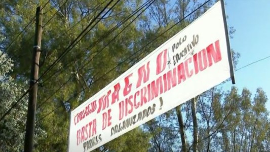 El colegio de la polémica reafirmó su decisión de no matricular a 8 chicos con discapacidad