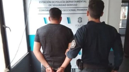 Cuatro policías heridos al intentar controlar a un luchador de artes marciales en el calabozo