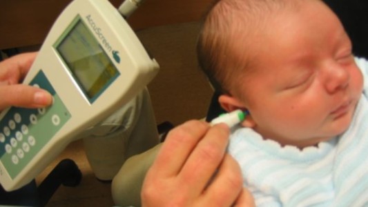 El 55% de los argentinos no realiza controles auditivos