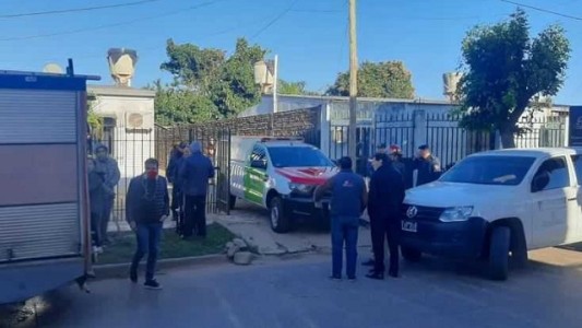 Femicidio en Corrientes: Hallan a mujer apuñalada en medio de un incendio en su casa