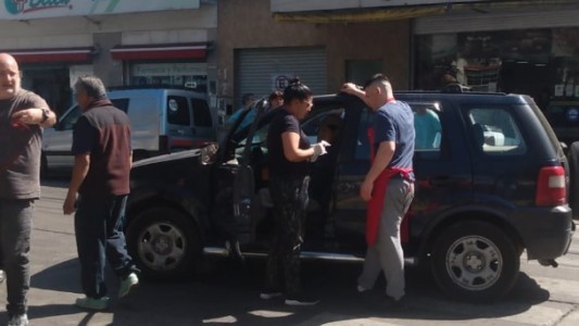 Tras ser asaltado, recibió dos balazos en medio del tiroteo entre los ladrones y un policía