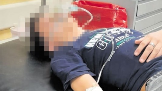 Drogaron y golpearon a un adolescente en el baño del colegio