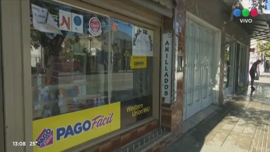 Robaron un local comercial pero dejaron el botín en el camino y aparecieron los oportunistas