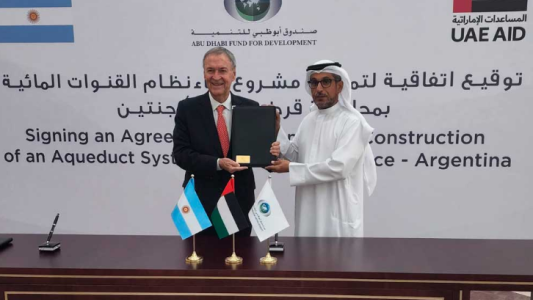Schiaretti firmó convenios en Abu Dabi para avanzar con el plan de acueductos troncales
