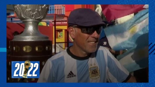 Recorrió 10 mil km en bicicleta para llegar al Mundial