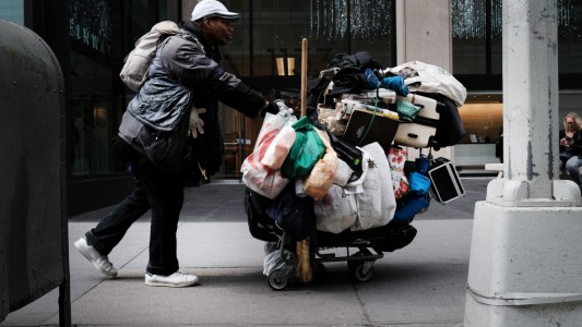 Anunciaron hospitalización forzada para indigentes con problemas psiquiátricos en Nueva Yotk