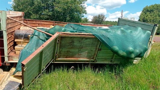 Camión despistó en la ruta: descubrieron que llevaba 4 toneladas de marihuana entre sandías y melones
