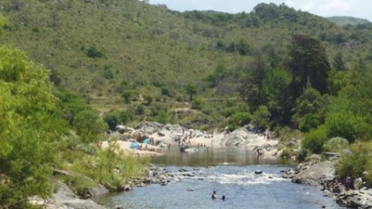 Prohíben en un pueblo la música en volumen alto para escuchar el sonido del agua y el canto de los pájaros