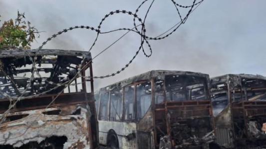 Seis detenidos por el feroz incendio que azotó a una ex terminal de colectivos