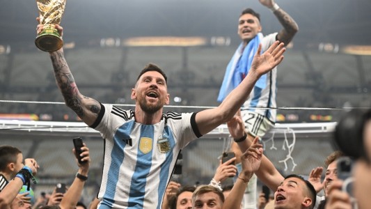 Messi, elegido el mejor futbolista de 2022 por el diario inglés The Guardian