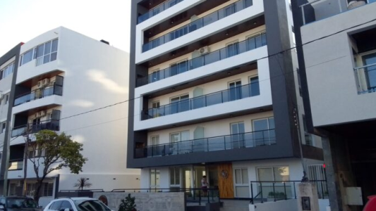 Carlos Paz: una beba cayó del quinto piso de un edificio y está grave