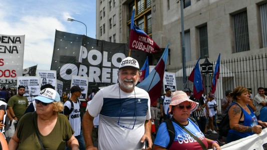 Piqueteros levantaron los cortes y amenazan con acampes para la semana que viene