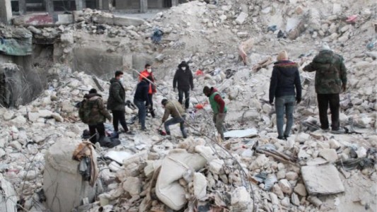 Ya son más de 16 mil los muertos por el terremoto en Siria y Turquía
