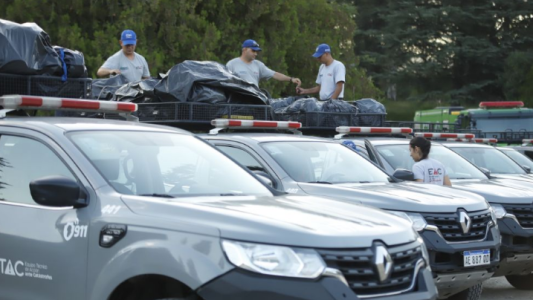 Efectivos y móviles del ETAC, rumbo a Chile