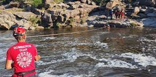 Dramático rescate de 20 turistas en Mina Clavero