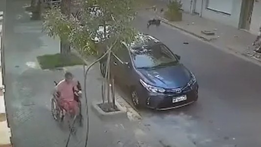 Durante una salida transitoria de la cárcel, robó y baleó a una pareja con ayuda de su hijo