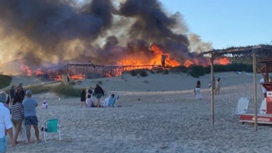 Devastador incendio en un parador de Punta del Este