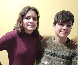 "Mi nieta me pidió volver al país": habló el abuelo de las gemelas que se arrojaron de un balcón en Barcelona