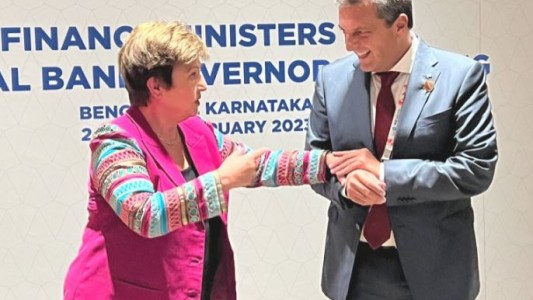 Por la guerra y la sequía, el Fondo Monetario Internacional modifica el programa con la Argentina