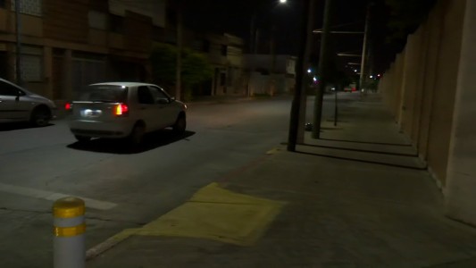 San Vicente: Duermen en los autos para que no se los roben