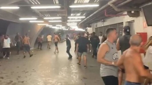 Batalla campal entre hinchas de Flamengo y Vasco da Gama dejó a un herido de gravedad