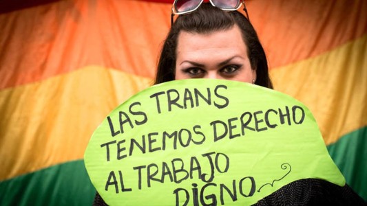 Lanzan beneficios impositivos para empresas que contraten a travestis, transexuales y transgénero
