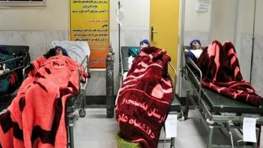 Irán: 13.000 alumnas fueron envenenadas en centros educativos