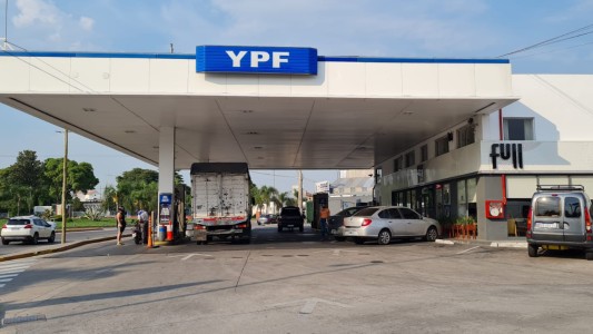 YPF aumentó sus combustibles 5,6% y el litro de nafta súper roza los $200