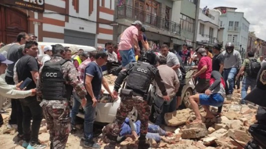 Sismo de magnitud 6,5 deja 13 muertos en Ecuador y Perú