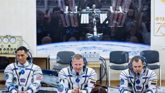 Se retrasó el regreso a Tierra de tres astronautas que están en la Estación Espacial Internacional