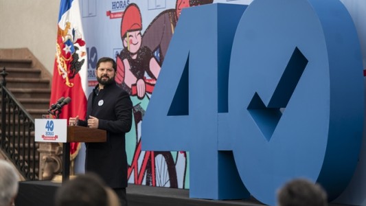 El Congreso de Chile reduce la jornada laboral a 40 horas semanales, una promesa de campaña de Boric