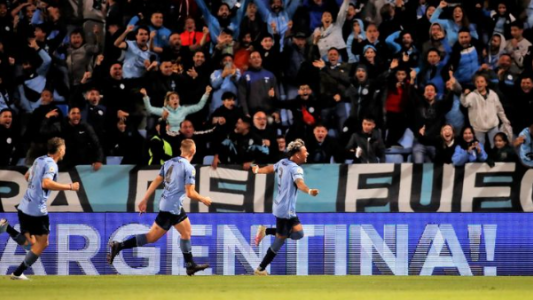 Belgrano inauguró un renovado “Gigante” con una victoria por 2 a 0 ante Huracán