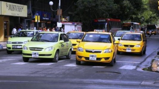 Taxis y remises con tarifas más caras desde este sábado