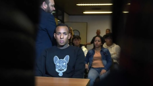 En el juicio, una asistente social declaró que vio "moretones" en la ex pareja de Villa