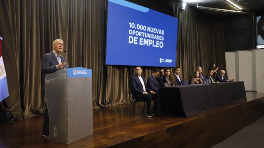 Schiaretti lanzó el programa XMÍ con 10.000 oportunidades de empleo y formación
