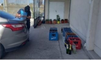 Chubut: la Policía Comunitaria cambia alcohol por alimentos y los dona a comedores
