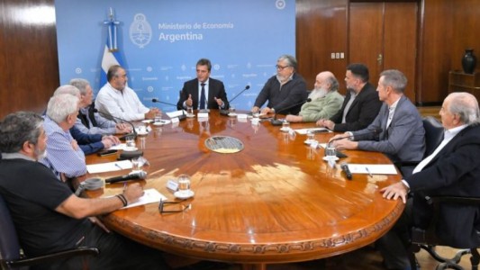 Massa convocará a un acuerdo de precios y salarios por 90 días para estabilizar la economía