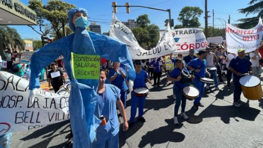 El Gobierno de Córdoba cerró el conflicto salarial con el sector Salud