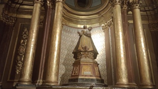 Robaron corona de más de 200 años de antigüedad en la Catedral de Córdoba