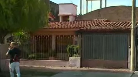 Qué dicen los vecinos sobre el ataque de un hombre a su expareja y su hija