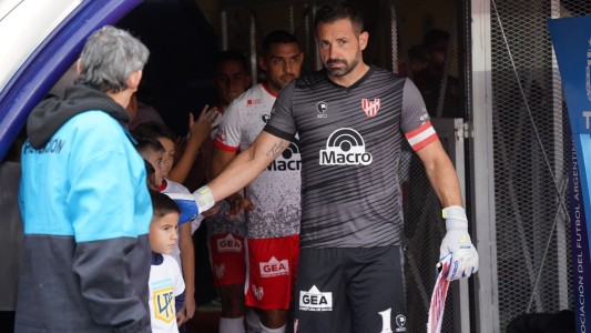 Instituto perdió con dos penales ante el escolta San Lorenzo