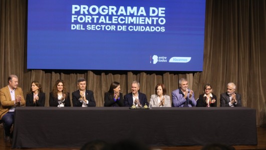 La Provincia lanzó un programa para profesionalizar las tareas de cuidado