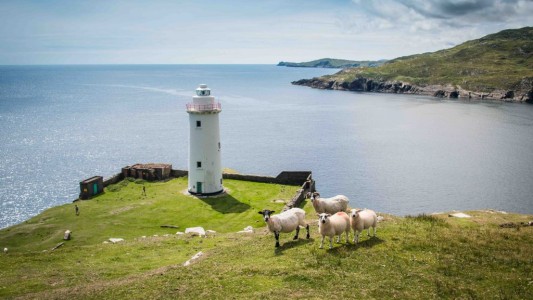 Irlanda: pagan hasta 90 mil dólares a extranjeros por ir a vivir a islas despobladas