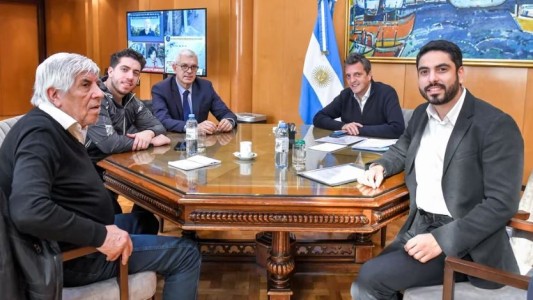 Sergio Massa se reunió con Hugo Moyano y recibió su apoyo para las PASO