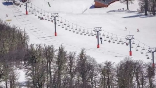 Lo rescataron en el Cerro Chapelco tras siete horas de búsqueda y le quieren cobrar por el operativo